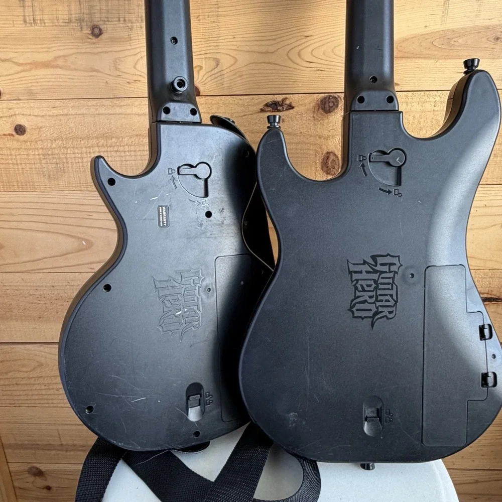 Lot Of 2 Guitar Hero Nintendo Wii UNTESTED Les Paul Sunburst White Strap Parts